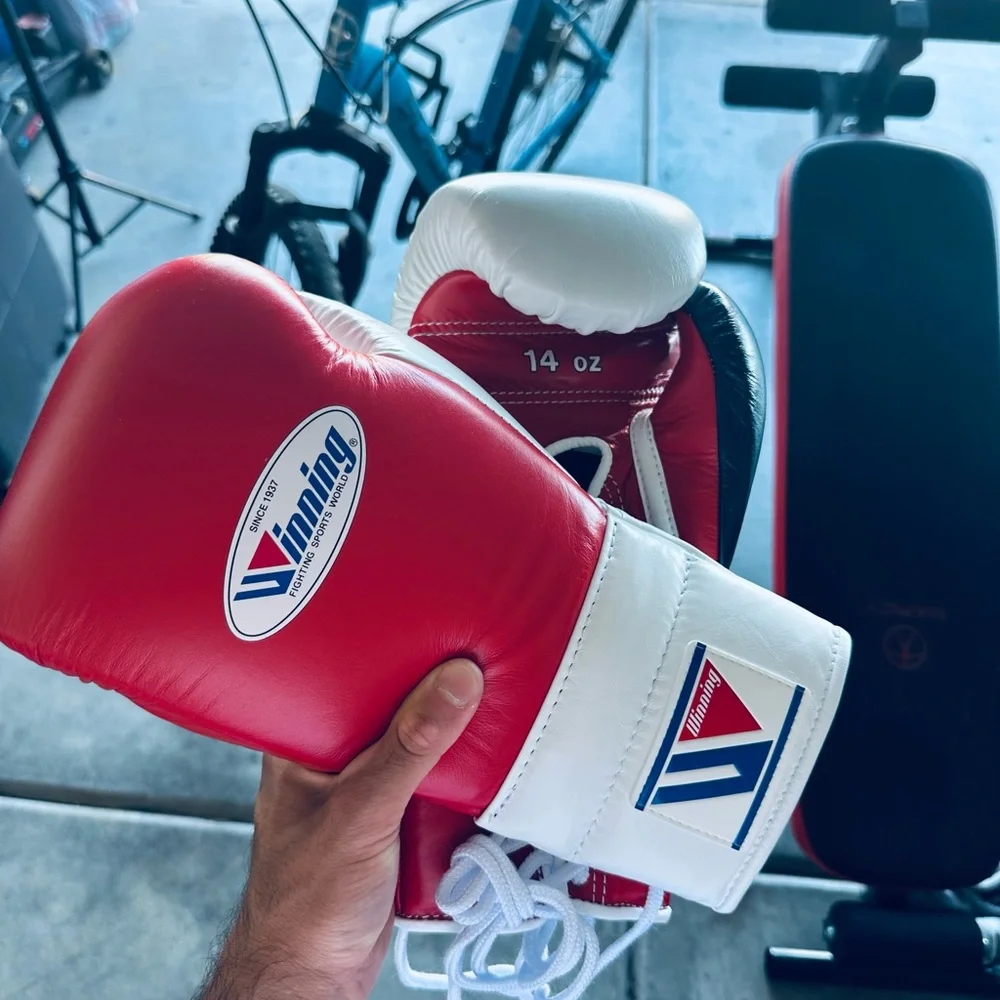 Winning Red and White Boxing Gloves - Picture 2 of 4